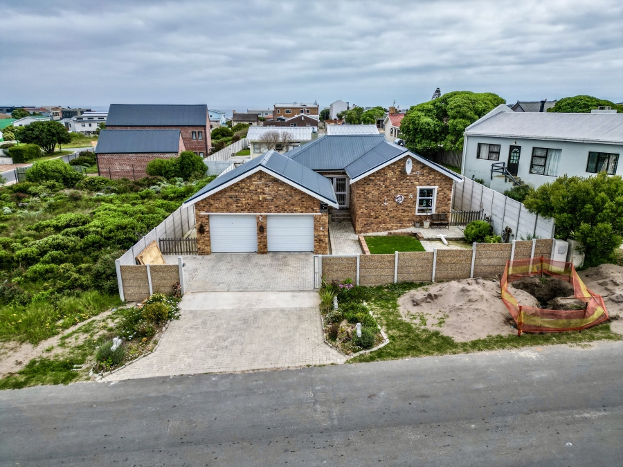 3 Bedroom Property for Sale in De Kelders Western Cape